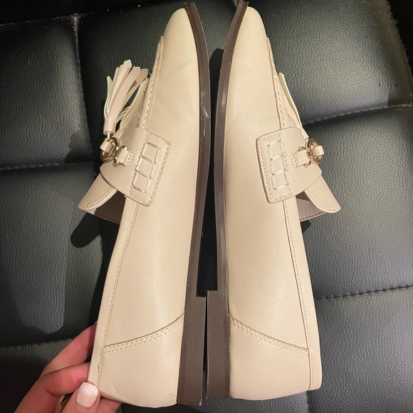 ZARA - women’s off white flat loafers. Size 7 1/2. - Picture 3 of 6